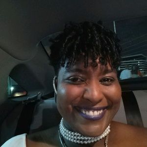 Meet your Posher, Janine